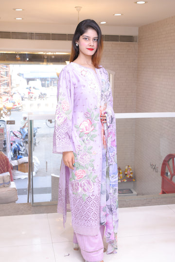 Elegant Pakistani Suit | Thread Work & Lace Details | Formal Wear